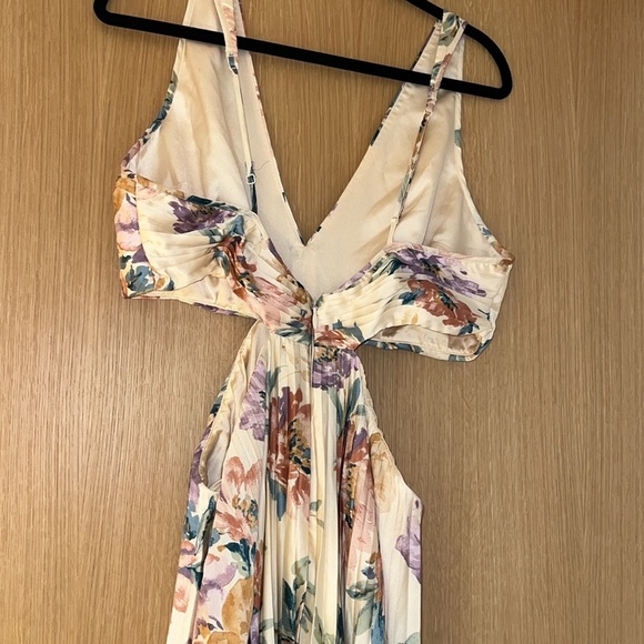 Abercrombie Fitch A&F Satin Giselle Pleated Cutout Maxi Midi Dress cream floral - Picture 10 of 13